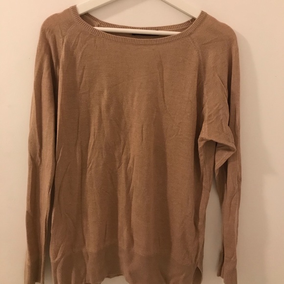 GOLD T SHIRT - Picture 2 of 8